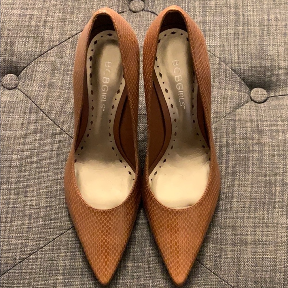 Brand new shoes, never got to wear.